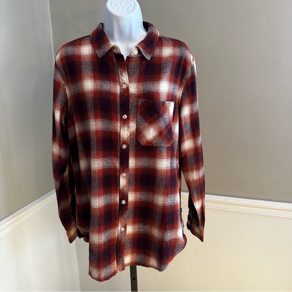 Gap Women’s Flannel Moana Plaid Button Down Shirt, relaxed fit Size Medium - New
